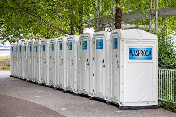 Best Portable restroom trailer rental  in Glendale, OH